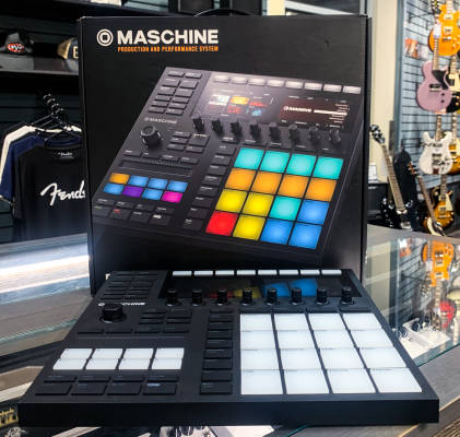 Native Instruments Maschine MK3 Music Production System